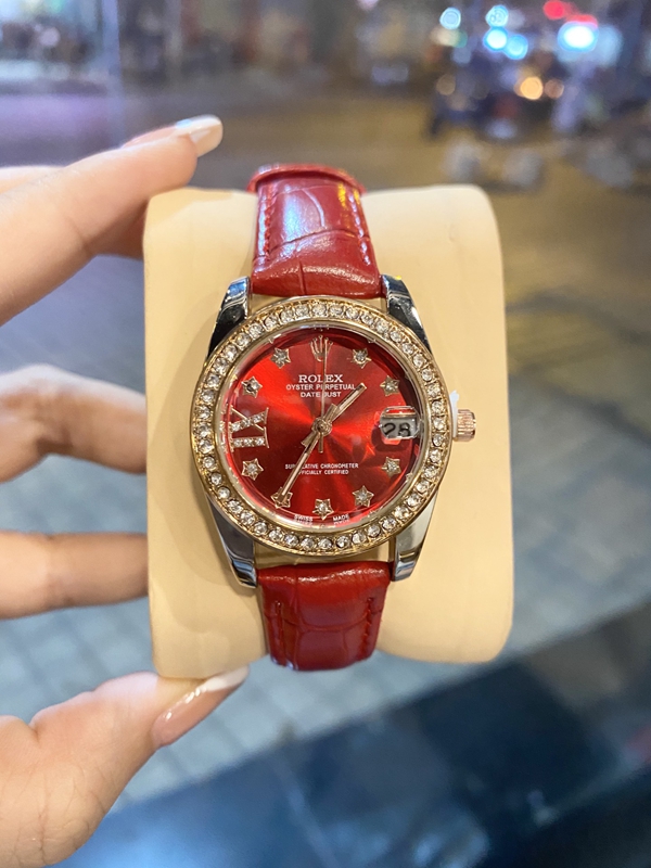 ブランド時計背面デザイン